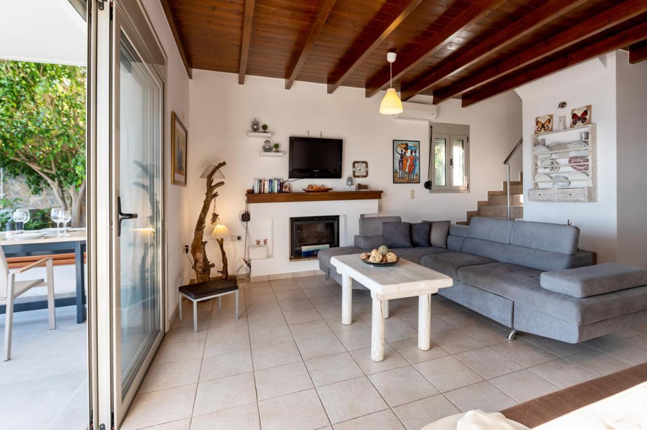 Achlia Beach Villa Εξωτερικό φωτογραφία